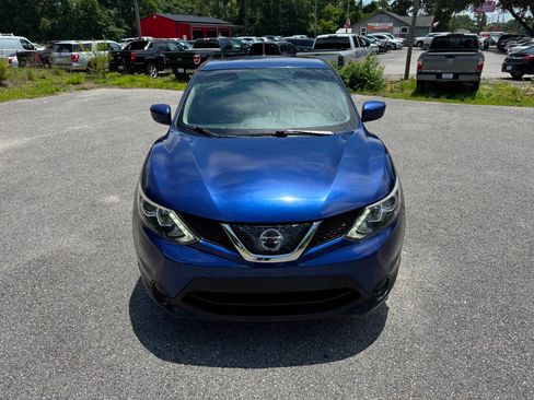 Used 2019 Nissan Rogue Sport S FWD image 2