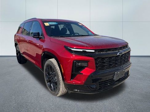 Used 2026 Chevrolet Traverse RS w/ LPO, Floor Liner Package AWD/4WD image 5