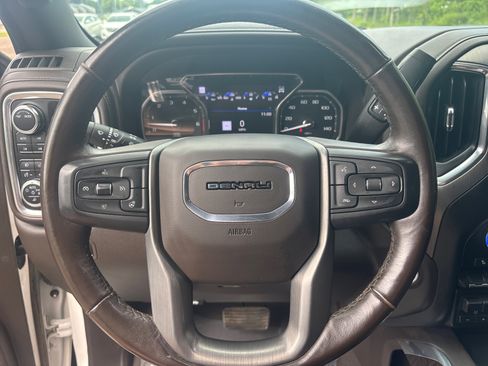 Used 2022 GMC Sierra 1500 Denali w/ Denali Premium Package image 20