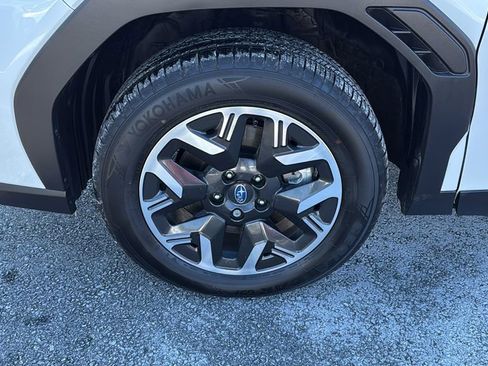 Used 2025 Subaru Forester Premium image 10
