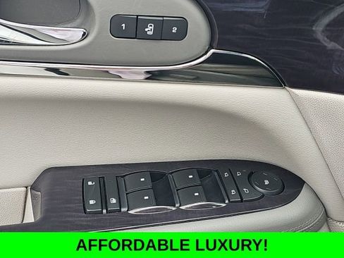 Used 2017 Buick Enclave Premium w/ Experience Buick Package AWD/4WD image 33