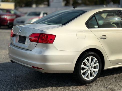 Used 2013 Volkswagen Jetta SE image 10