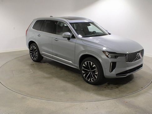 New 2026 Volvo XC90 B6 Plus w/ Protection Package image 7