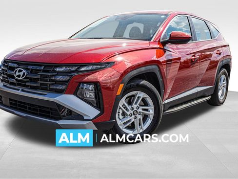 Used 2026 Hyundai Tucson SE image 1