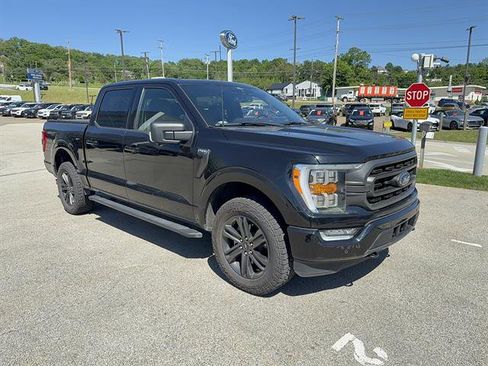 Used 2022 Ford F150 XLT w/ Equipment Group 302A High AWD/4WD image 4