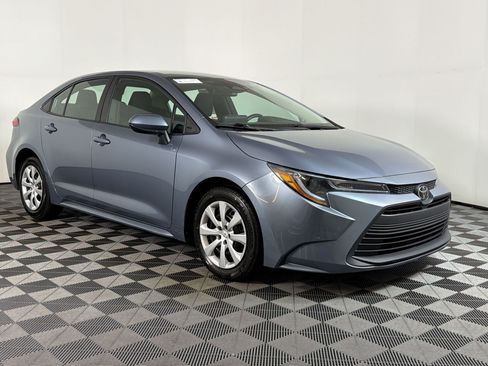 Used 2024 Toyota Corolla LE FWD image 22