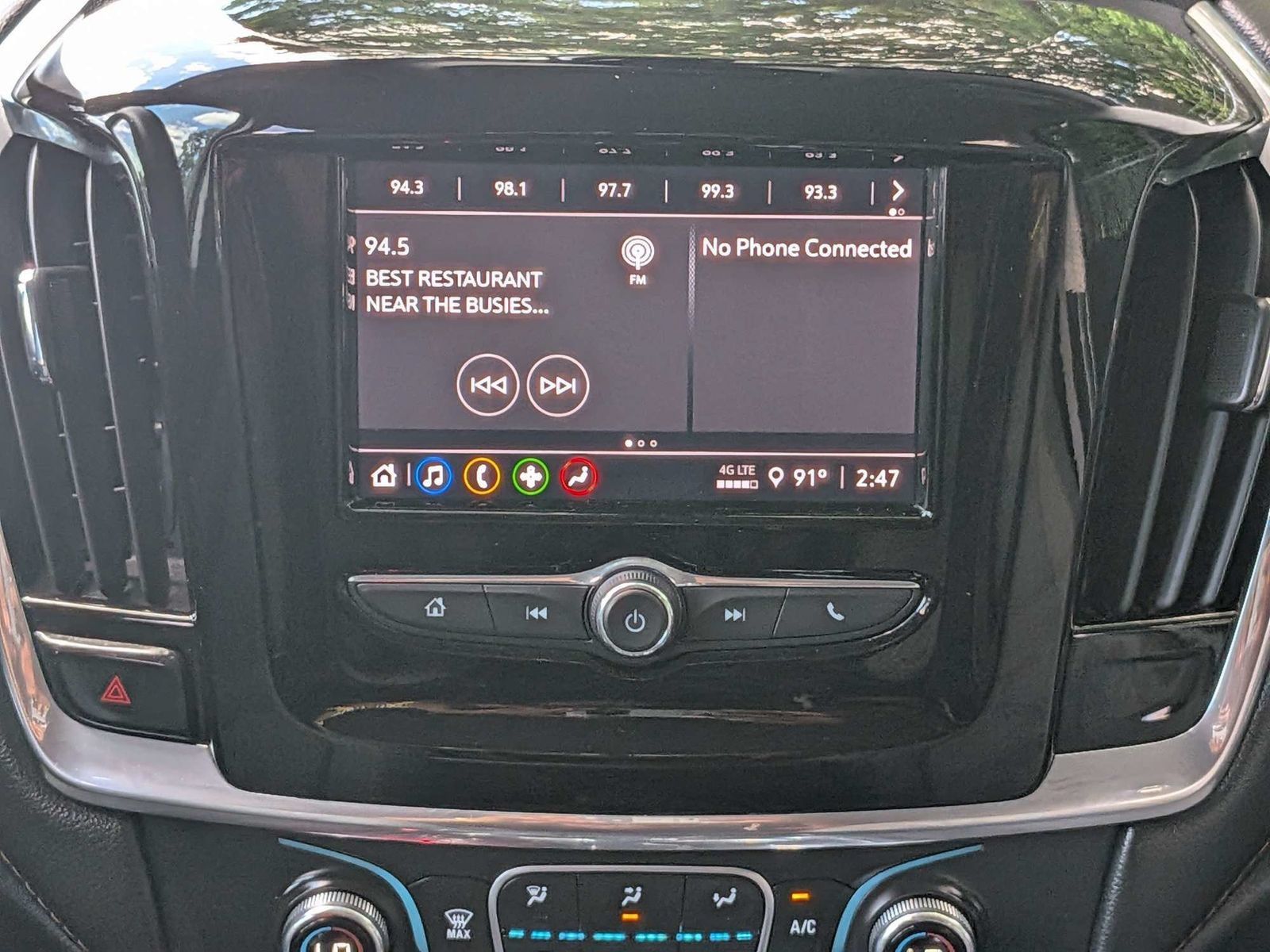 Used 2020 Chevrolet Traverse LS FWD image 18