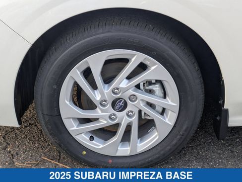 Certified 2025 Subaru Impreza 2.0i AWD/4WD image 11