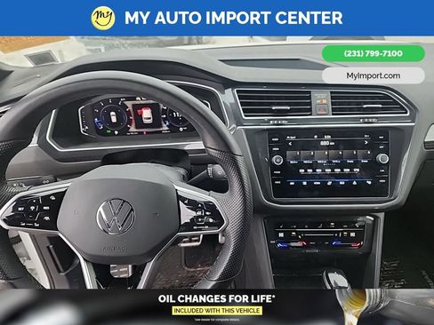 Used 2022 Volkswagen Tiguan SEL R-Line image 6