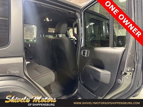 Certified 2023 Jeep Wrangler Rubicon image 34