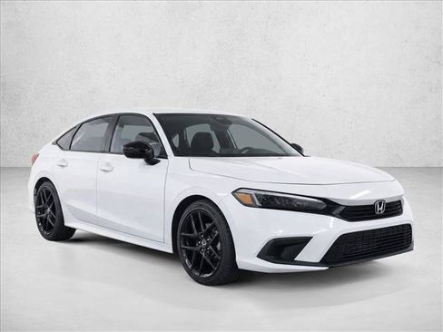 Used 2024 Honda Civic Sport image 3