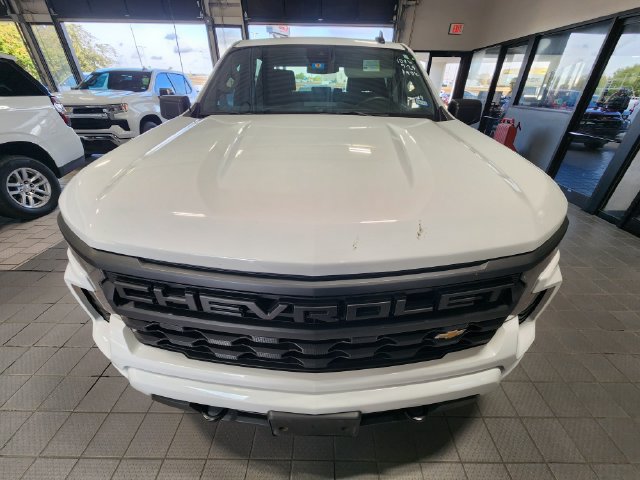 Used 2023 Chevrolet Silverado 1500 Custom RWD image 2