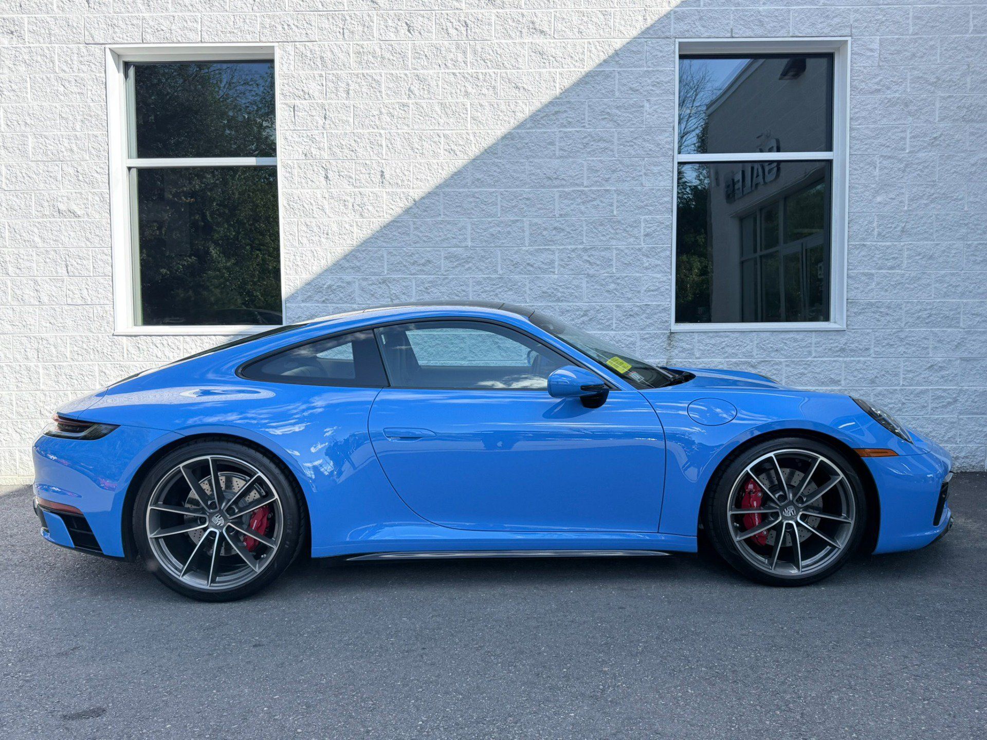 Used 2024 Porsche 911 Carrera S RWD image 36
