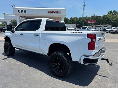 Used 2021 Chevrolet Silverado 1500 Custom w/ Custom Max Trailering Package AWD/4WD image 4