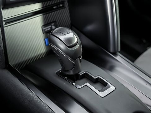 Used 2014 Nissan GT-R Track Edition AWD/4WD image 29