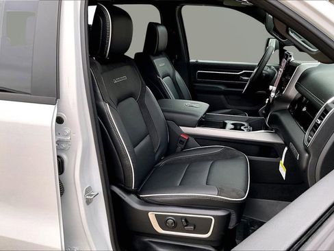 New 2026 RAM 1500 Laramie image 8