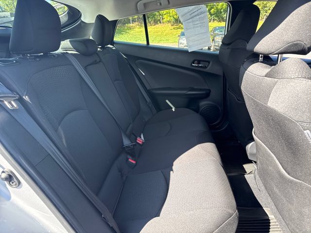 Certified 2021 Toyota Prius LE AWD/4WD image 14