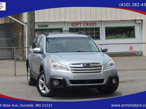 Used 2014 Subaru Outback 2.5i Premium w/ Moonroof Package AWD/4WD image 1