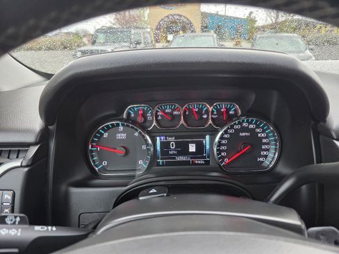 Used 2018 Chevrolet Suburban LT AWD/4WD image 14