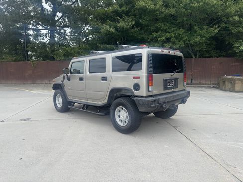 Used 2004 HUMMER H2 Base 4WD 4dr SUV image 16