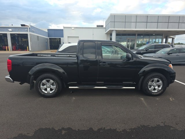 Used 2013 Nissan Frontier SV w/ SV Value Truck Pkg RWD image 5