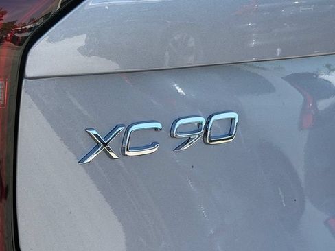 New 2026 Volvo XC90 B5 Plus AWD/4WD image 10