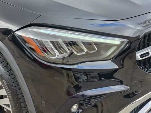 Certified 2025 Mercedes-Benz GLA 250 image 6