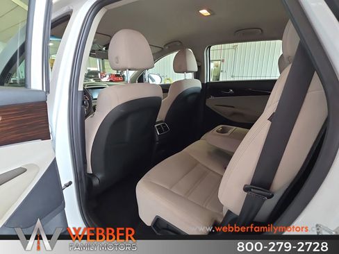 Used 2019 Kia Sorento AWD V6 image 13