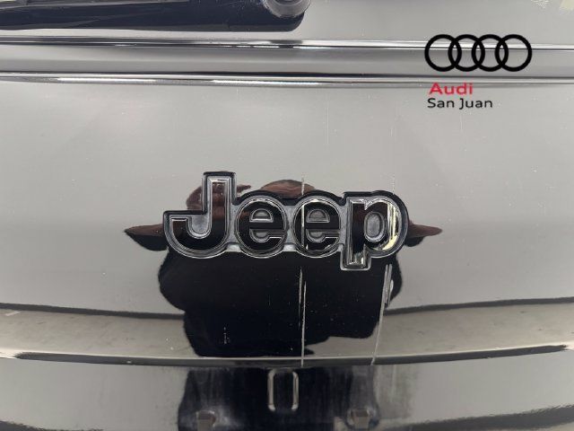Used 2024 Jeep Grand Cherokee L Altitude AWD/4WD image 11