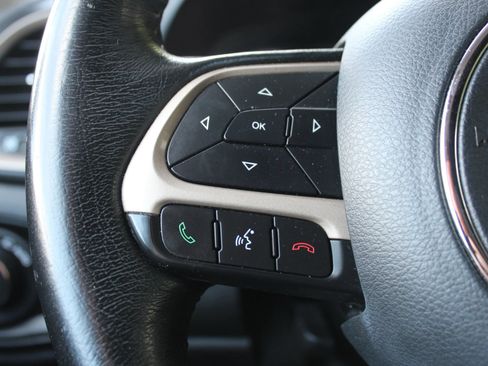 Used 2016 Jeep Renegade 75th Anniversary AWD/4WD image 26