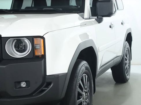 Used 2025 Toyota Land Cruiser 1958 image 4