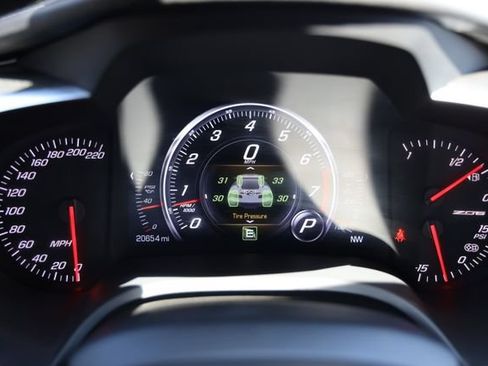 Used 2015 Chevrolet Corvette Z06 w/ 3LZ Preferred Equipment Group RWD image 14