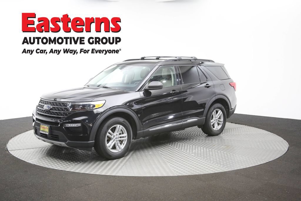 Used 2022 Ford Explorer XLT w/ Equipment Group 202A AWD/4WD image 57