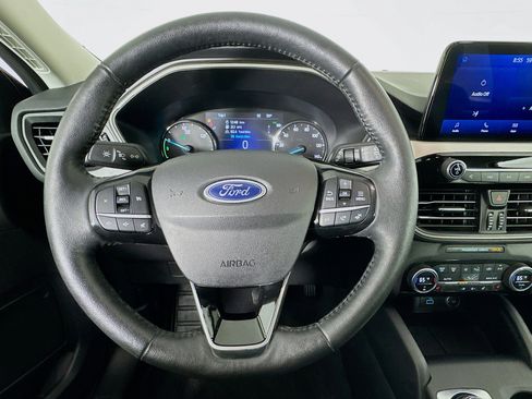 Used 2021 Ford Escape SEL image 15