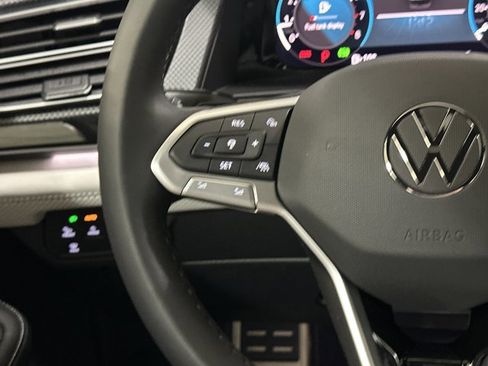New 2026 Volkswagen Atlas Cross Sport SEL Premium R-Line AWD/4WD image 30