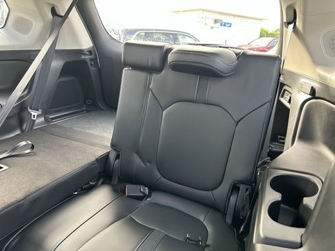 Certified 2024 Honda Pilot Touring image 50