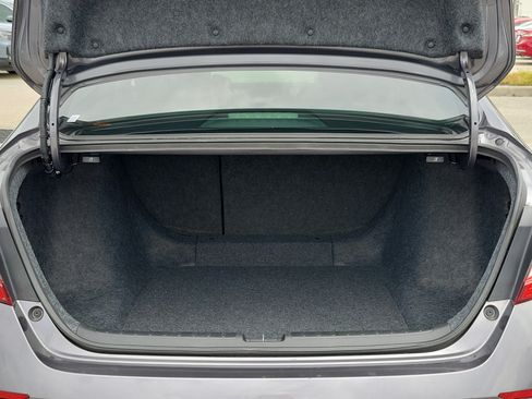 Used 2021 Honda Accord Touring image 10