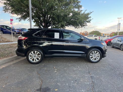 Used 2021 Ford Edge Titanium w/ Cargo Accessory Package image 8