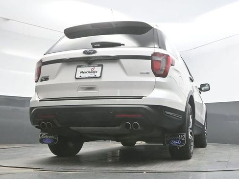 Used 2018 Ford Explorer Sport image 38
