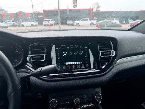 Used 2025 Dodge Durango AWD image 16