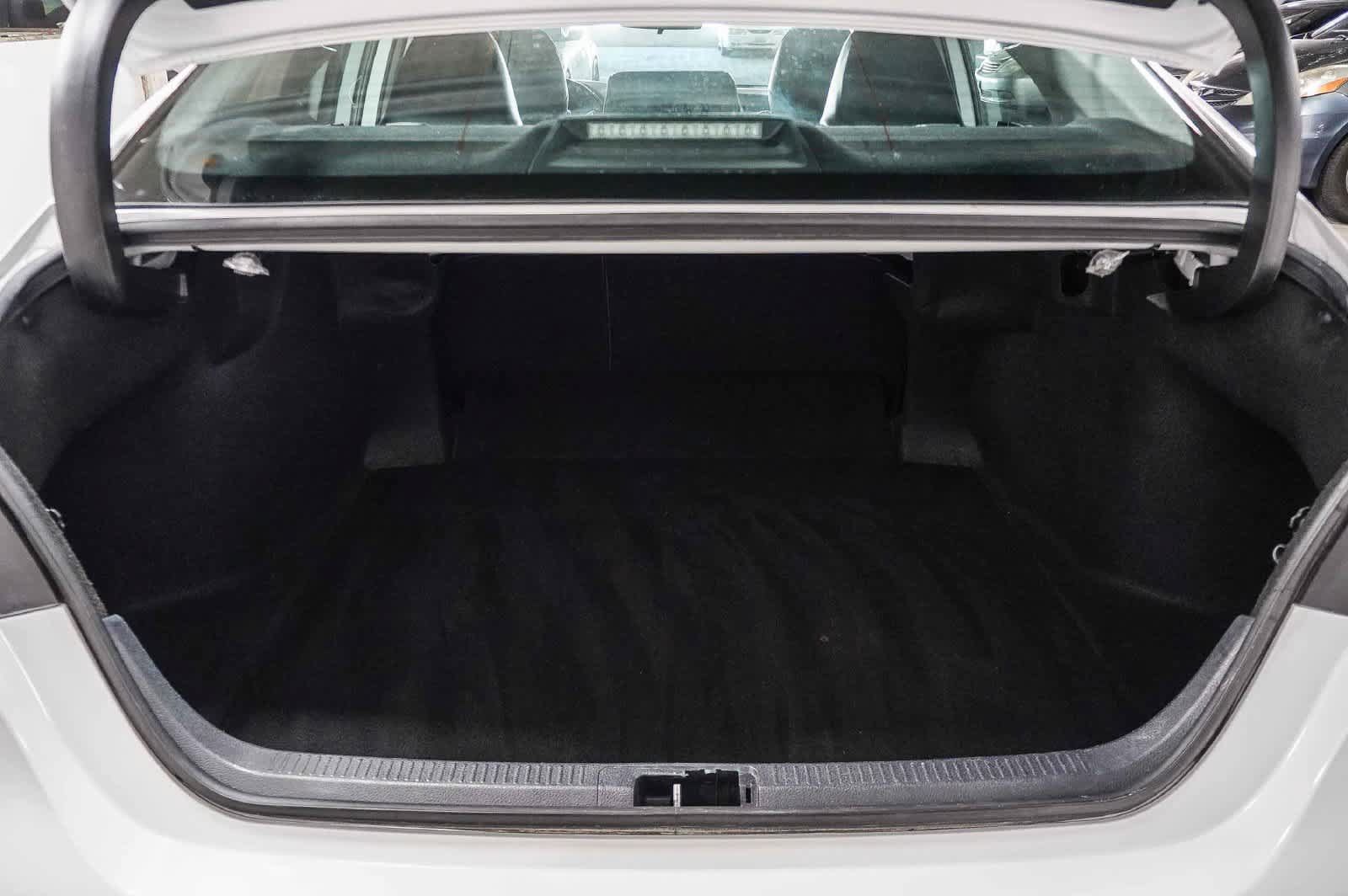 Certified 2022 Toyota Camry SE FWD image 28