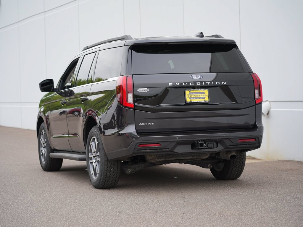 Used 2025 Ford Expedition Active AWD/4WD image 5