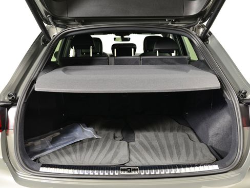 Certified 2025 Audi Q3 2.0T Premium Plus w/ Premium Plus Package image 22