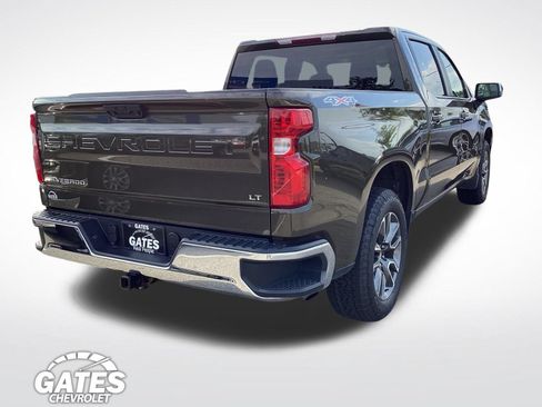 Used 2023 Chevrolet Silverado 1500 LT AWD/4WD image 9