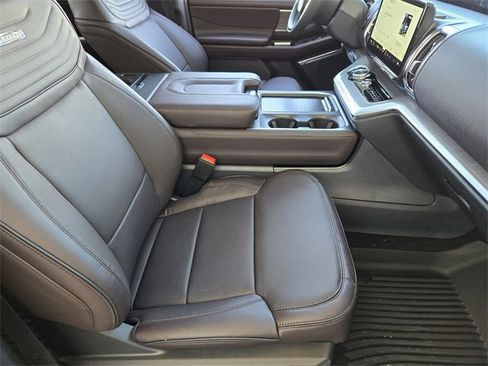 New 2025 Ford Expedition Max Platinum w/ Platinum Ultimate Package image 11