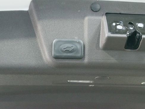 Used 2014 Buick Enclave Leather image 15