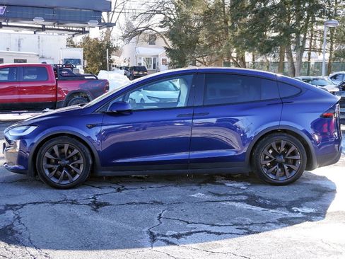 Used 2022 Tesla Model X Base image 19