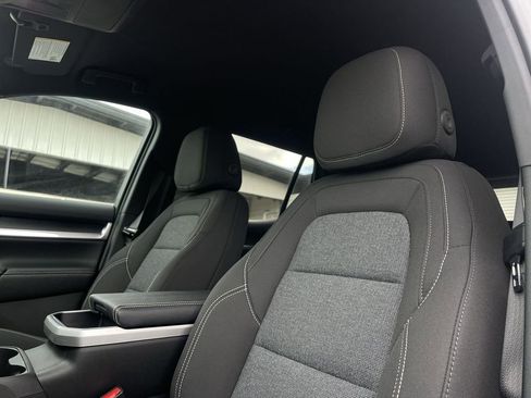 New 2025 GMC Terrain Elevation image 19