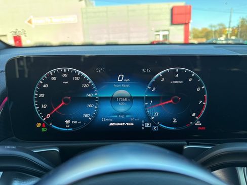 Used 2023 Mercedes-Benz GLB 35 AMG 4MATIC image 37