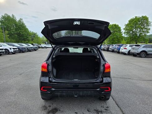 Used 2019 Mitsubishi Outlander Sport SE AWD/4WD image 10